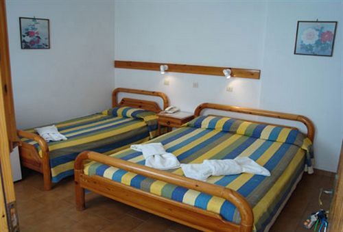 Stergia Hotel Парікія Екстер'єр фото