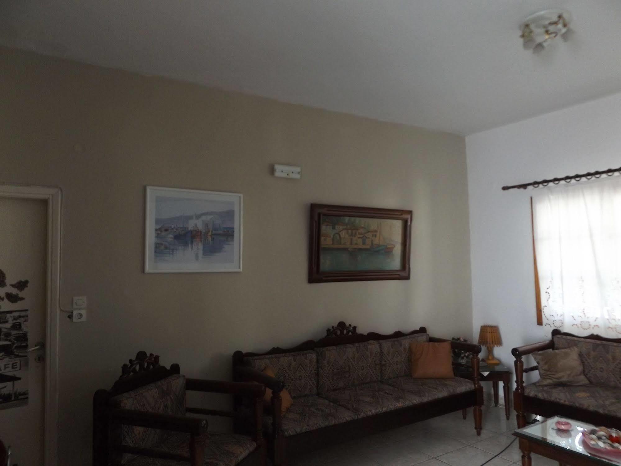 Stergia Hotel Парікія Екстер'єр фото